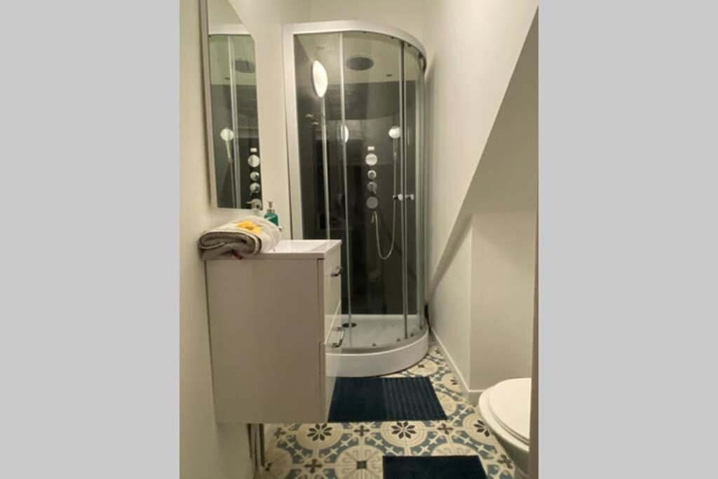 Luxury 1Bedroom Apartment Монс Экстерьер фото